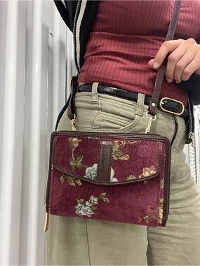New Vintage Floral Tapestry Crossbody Bag Burgundy Wenz